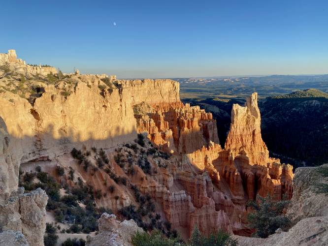 View into Bryce Canyon from Paria View