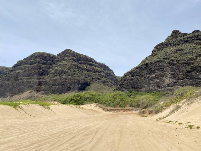 View toward the deep-sand "road" that ends at the northern end of Polihale State Park