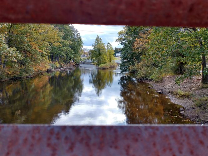 View of the Souhegan River from the bridge 